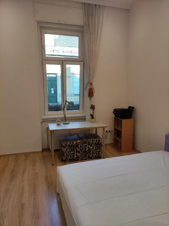 Congress Margit House Apartment บูดาเปสต์ ภายนอก รูปภาพ